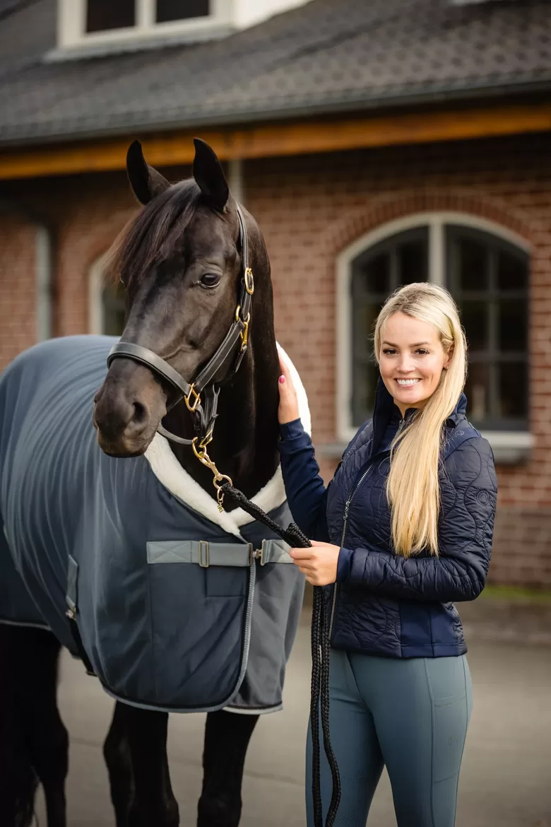 Fliistekk - sinakashall