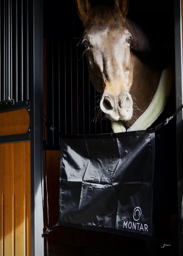 Boksipiire 90x55cm - must